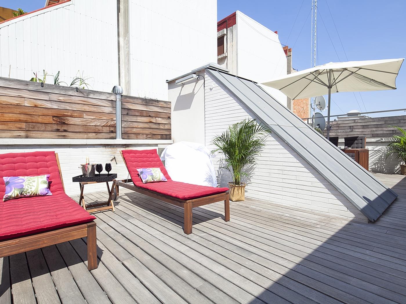 Gràcia Penthouse with Terrace and Pool for 8 - My Space Barcelona Apartments