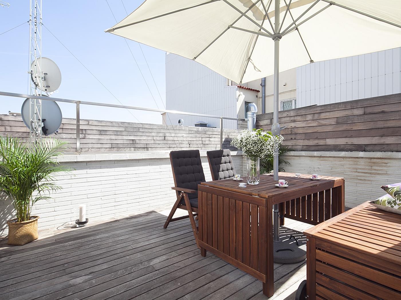 Penthouse in Gràcia for 8 with Terrace and Pool - My Space Barcelona Apartments