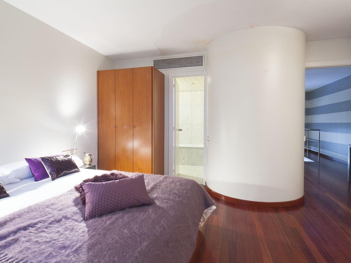 Erasmus flat for rent in Barcelona with swimming pool and terrace in the centre - My Space Barcelona Apartments