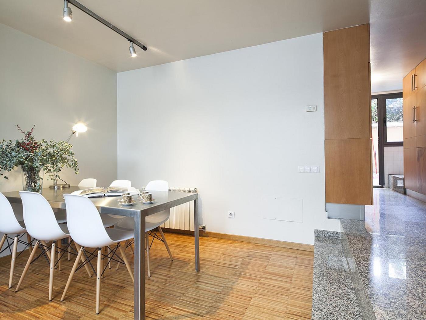Best Location, in the City Center in Barcelona and access to swimming pool for 7 - My Space Barcelona Apartments
