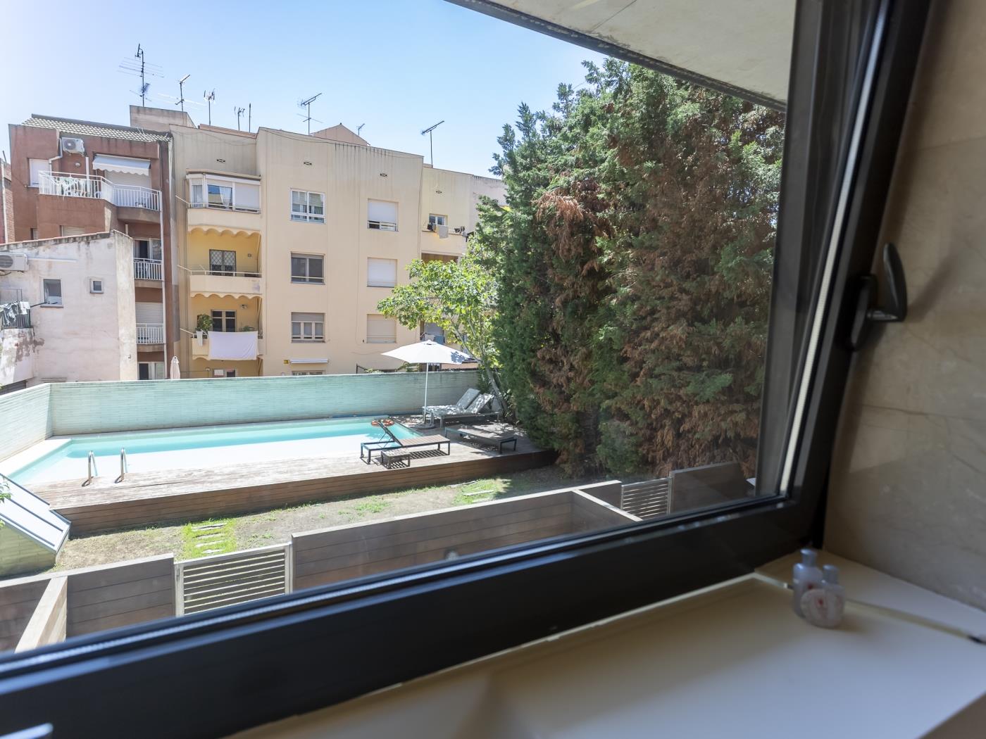 My Space Barcelona Apartment with Terrace and Pool near Park Güell for 8 - My Space Barcelona Apartments