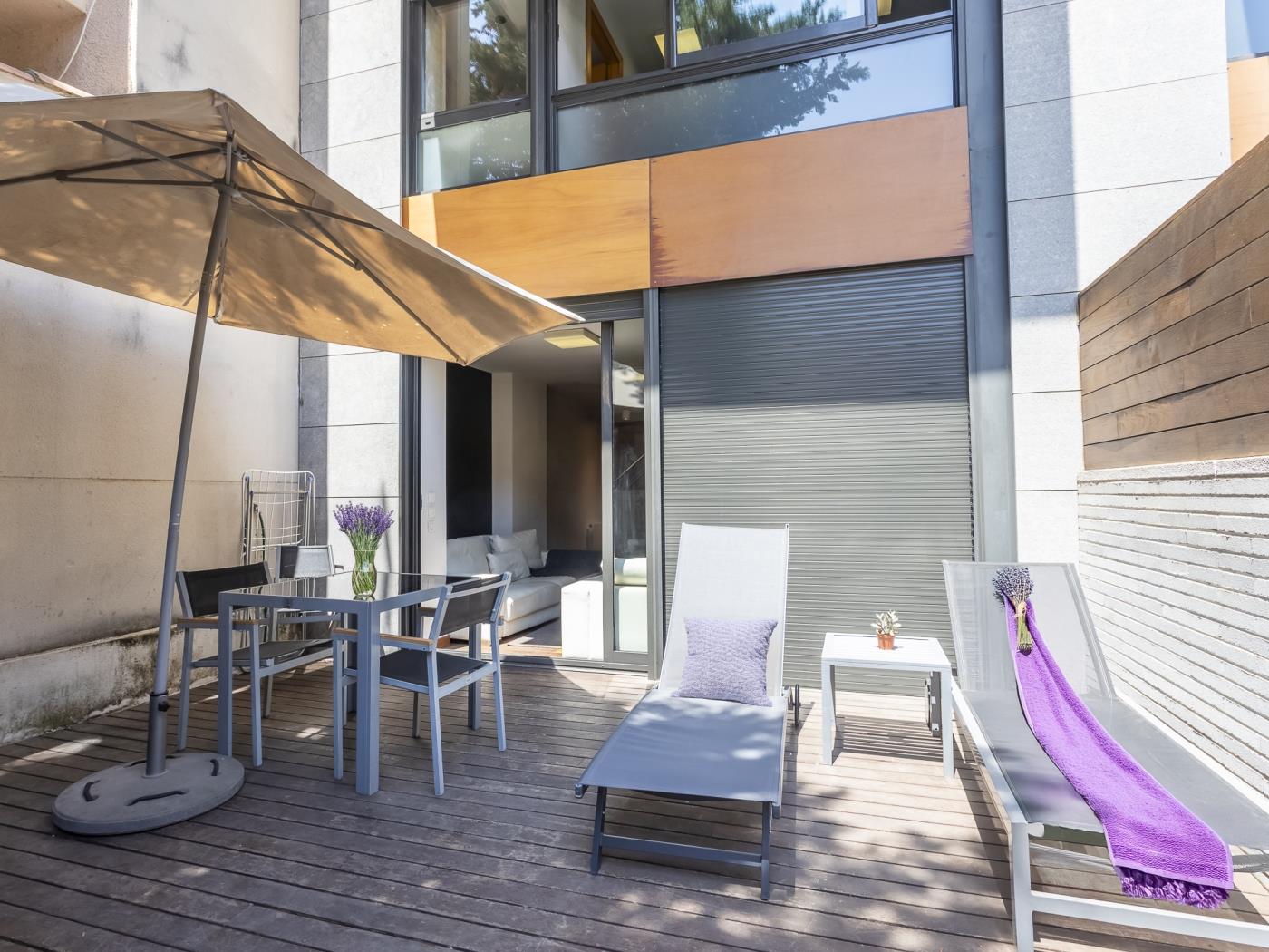 My Space Barcelona Terrace and Swimming Pool near Barcelona Center for 8 - My Space Barcelona Apartments