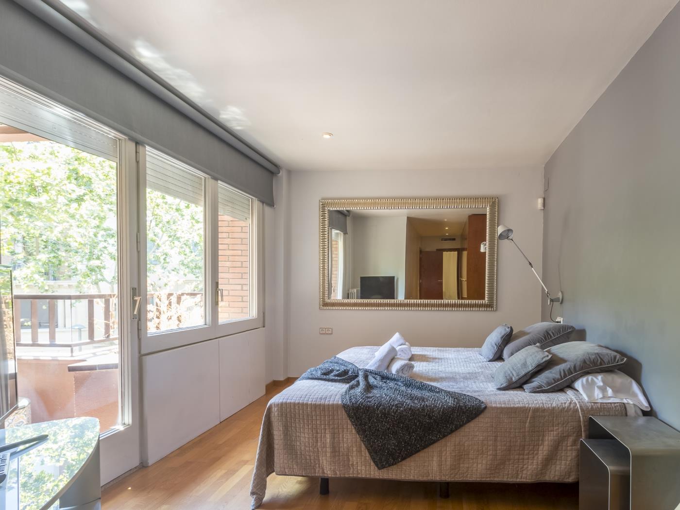 My Space Barcelona Spacious classic Bonanova Apartment with terrace for 8 - My Space Barcelona Apartments