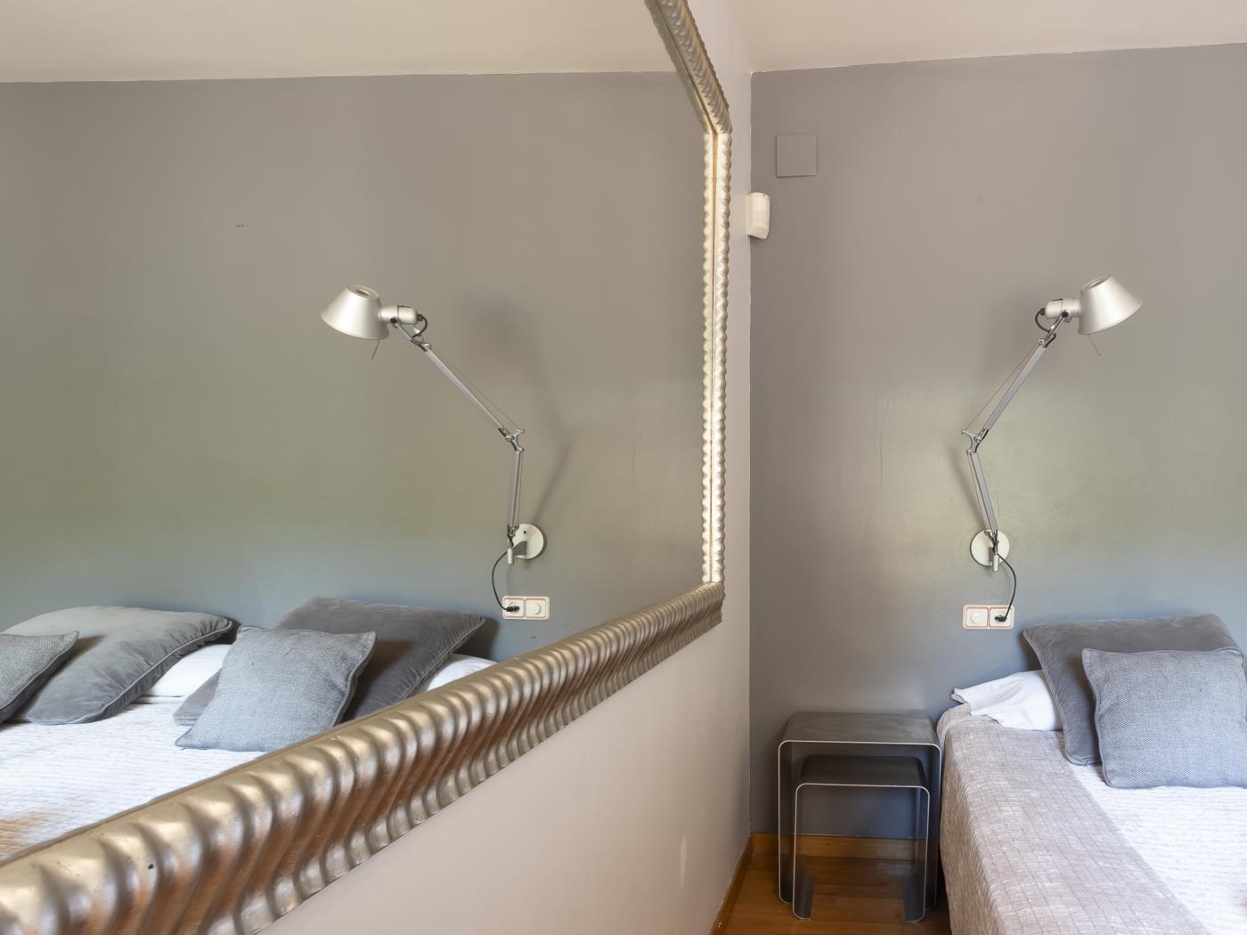 My Space Barcelona Spacious classic Bonanova Apartment with terrace for 8 - My Space Barcelona Apartments