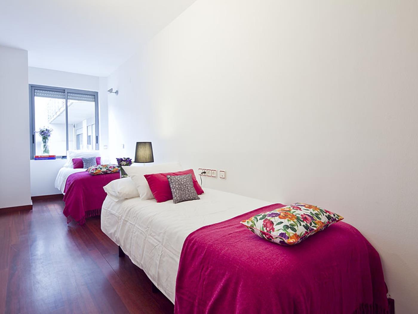 Rental accommodation for students in Barcelona with terrace and swimming pool - My Space Barcelona Apartments
