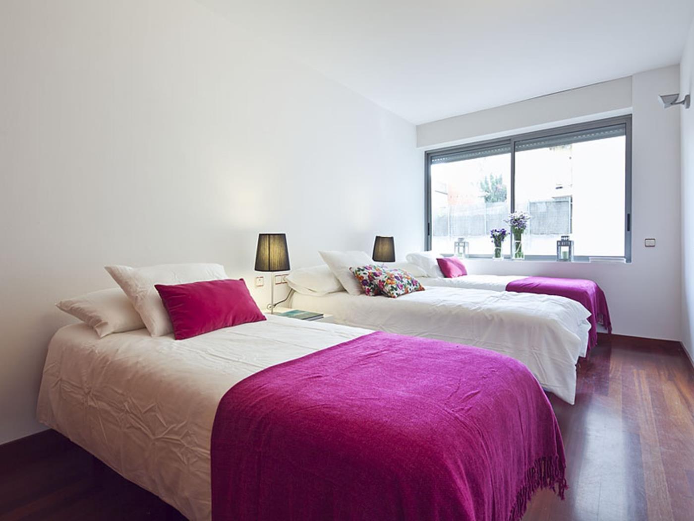 Rental accommodation for students in Barcelona with terrace and swimming pool - My Space Barcelona Apartments