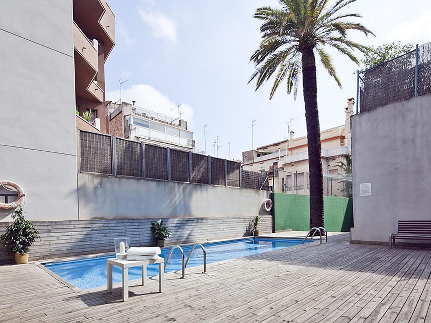 Rental accommodation for students in Barcelona with terrace and swimming pool - My Space Barcelona Apartments