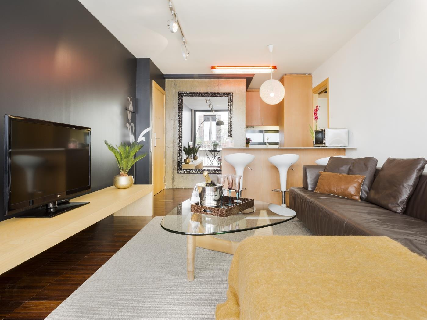 Executive Luxury Apartment near the City Center for 4 - My Space Barcelona Apartments