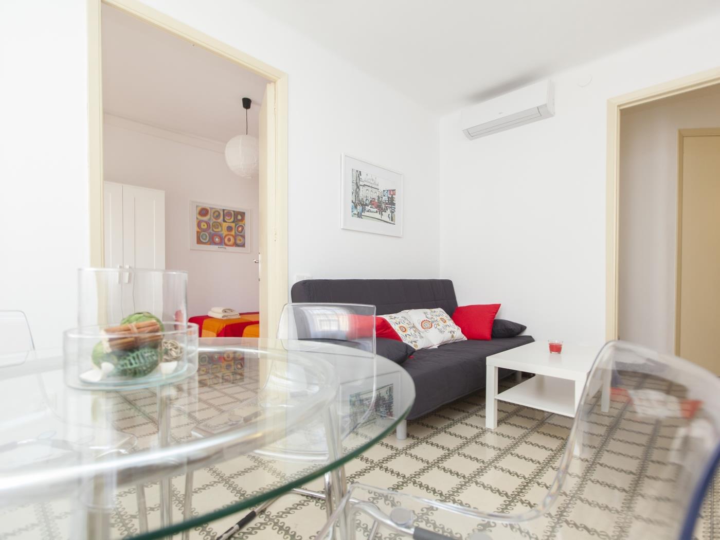 Beautiful apartment located in the city centre near Fira Barcelona for 6 - My Space Barcelona Apartments