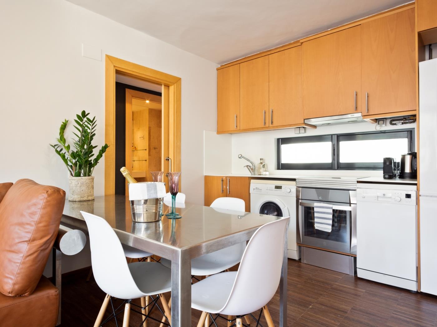 Executive Apartment with terrace and balcony in Sarrià – Sant Gervasi for 4 - My Space Barcelona Apartments