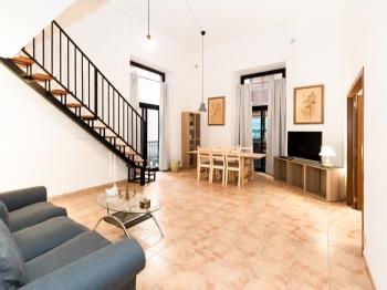 Modern duplex apartment in the centre of Barcelone