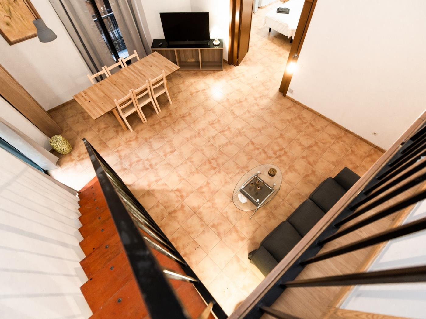 Modern duplex apartment in the centre of Barcelone for long term rentals for 6 - My Space Barcelona Apartments