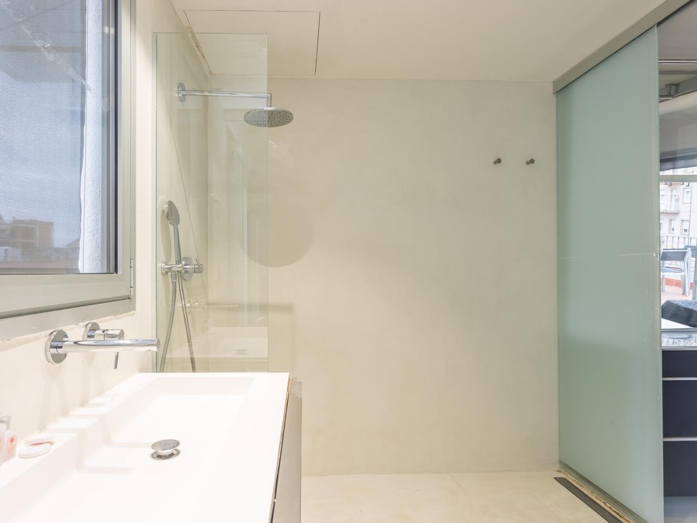 My Space Barcelona Bright just renovated attic apartment with private terraces - My Space Barcelona Apartments