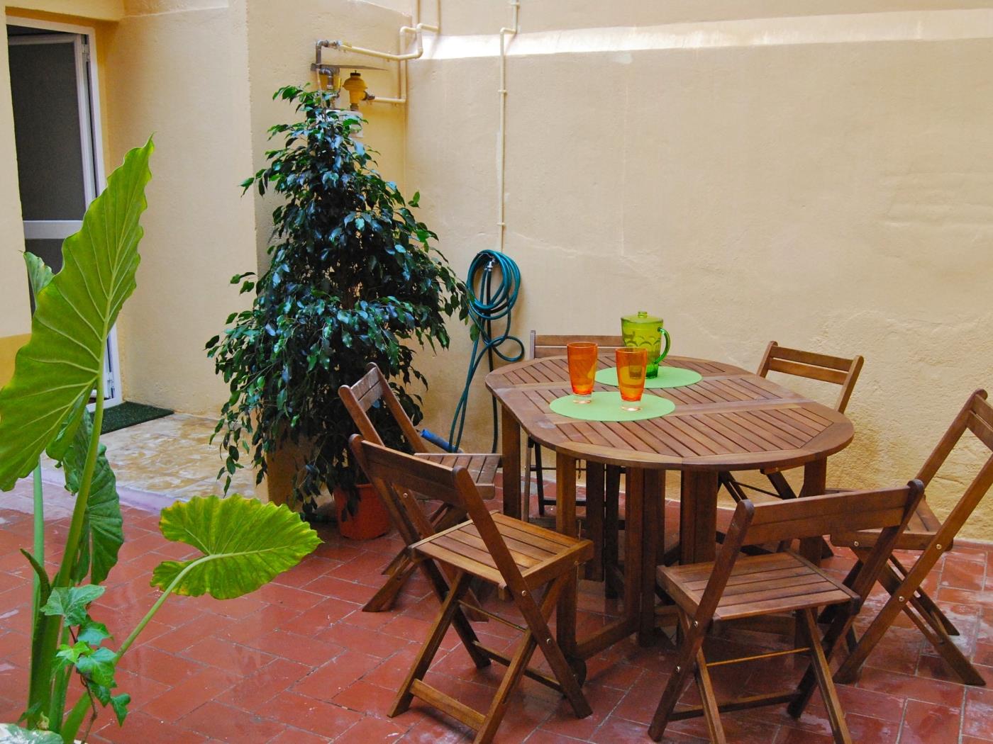 Charming flat with private terrace close to the Sagrada Familia - My Space Barcelona Apartments