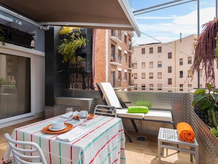 Bright apartment ready to move in with terrace in Plaza España - My Space Barcelona Apartments