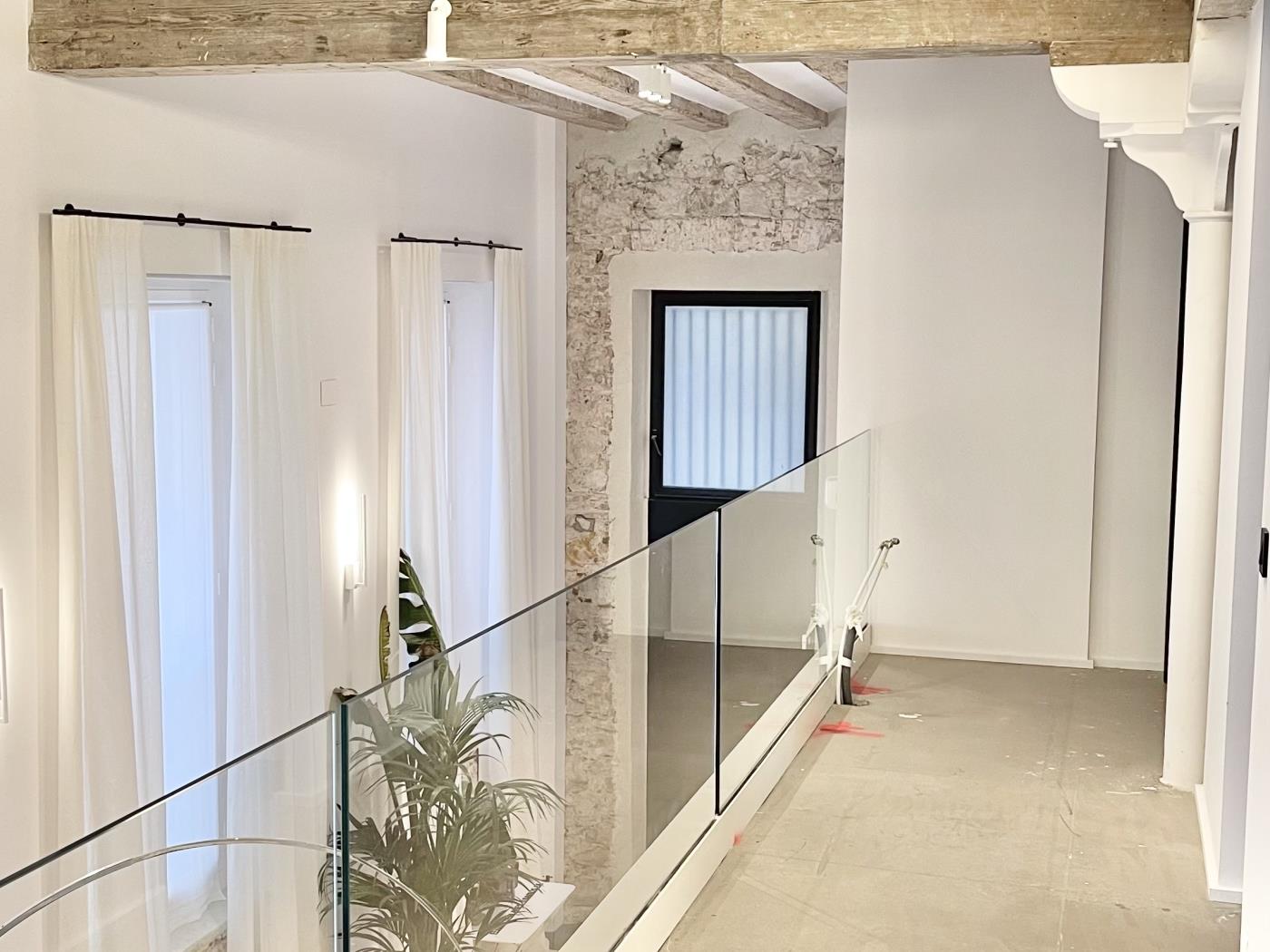 Newly Furnished monthly rental loft in Gràcia district Barcelona - My Space Barcelona Apartments