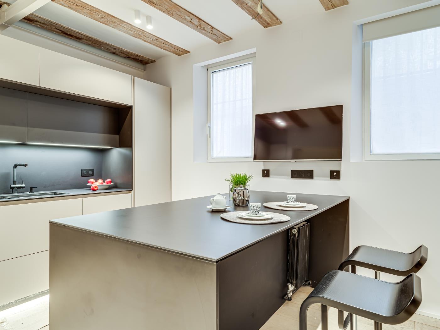 Newly Furnished monthly rental loft in Gràcia district Barcelona - My Space Barcelona Apartments