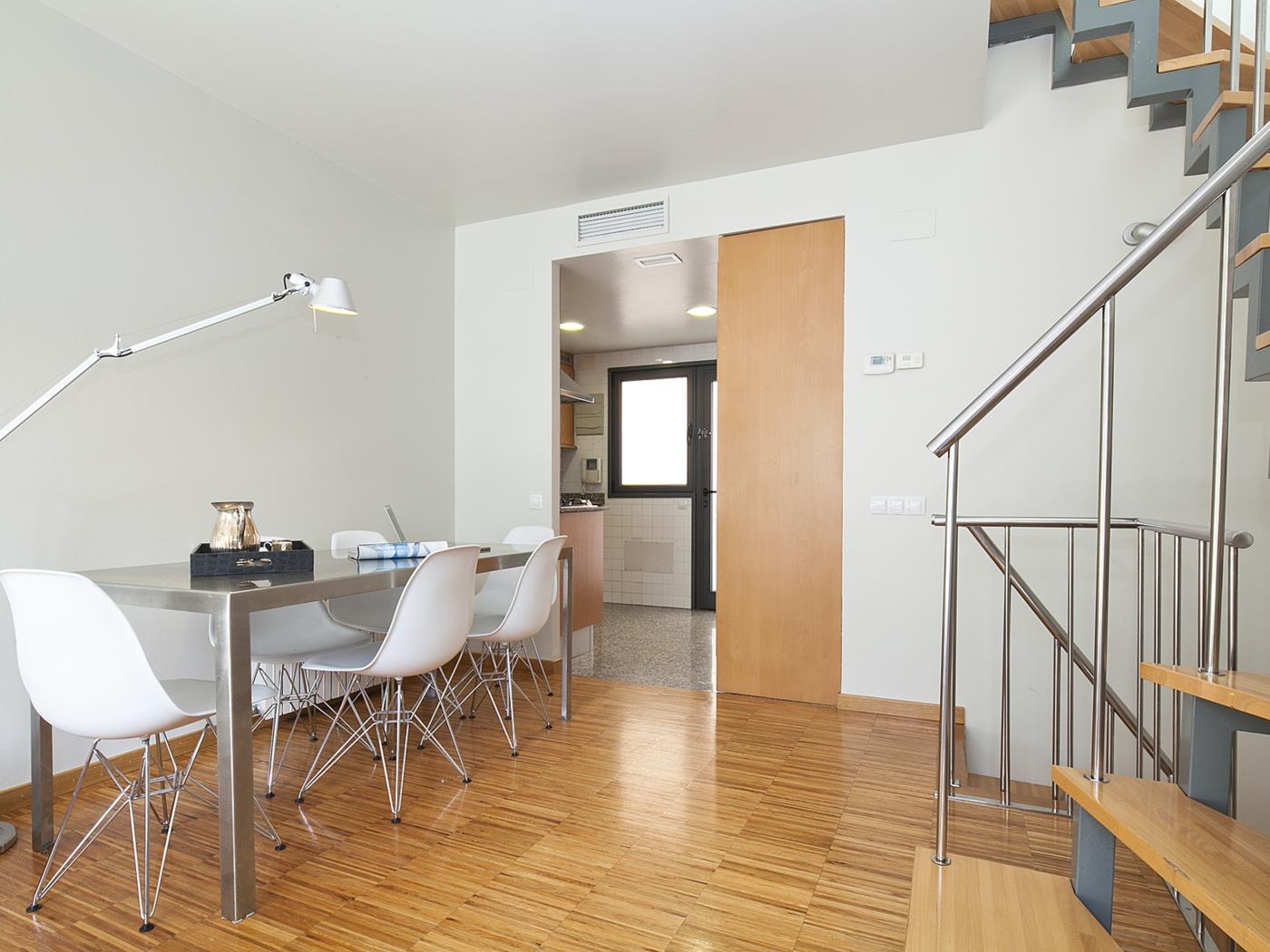 Group of 3 apartments for up to 18 people with private terrace - My Space Barcelona Apartments