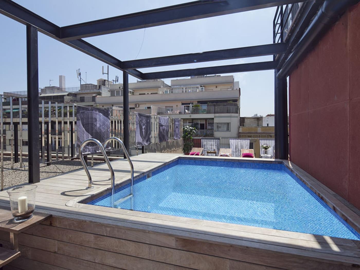 6 apartments with terrace & pool for up to 48 pax - My Space Barcelona Apartments