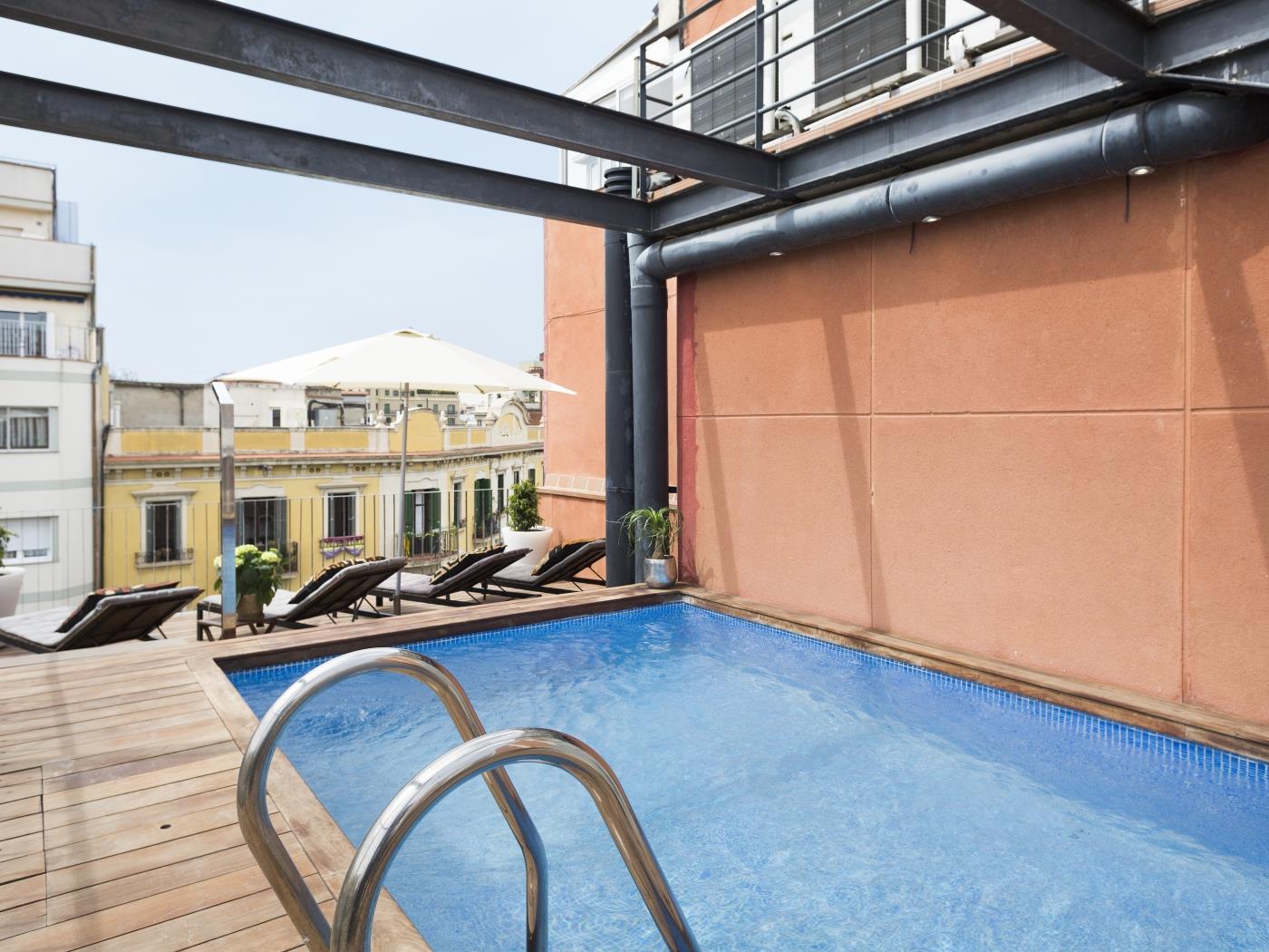 6 apartments with terrace & pool for up to 48 pax - My Space Barcelona Apartments