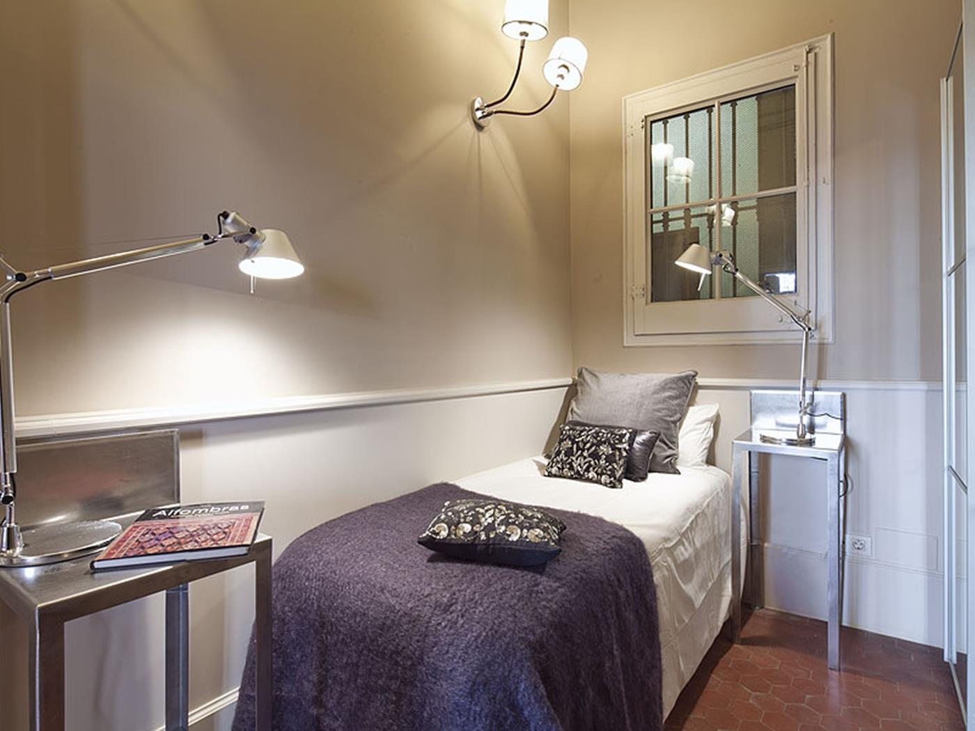 2 apartments in Rambla Catalunya for 14 pax - My Space Barcelona Apartments