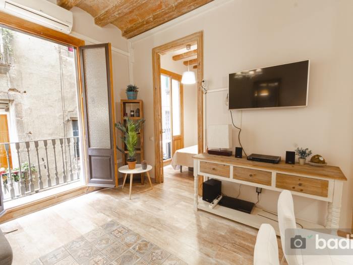 Beautiful room with private bathroom in Gotic - My Space Barcelona Apartments