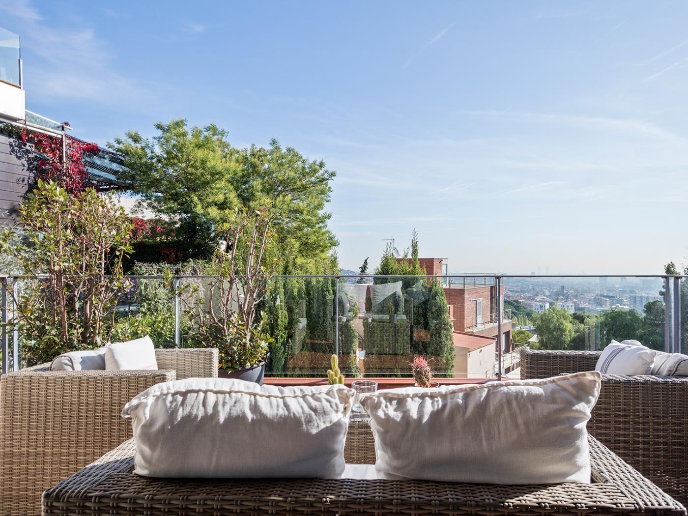 Beautiful house near the center of Barcelona with two private terraces - My Space Barcelona Apartments