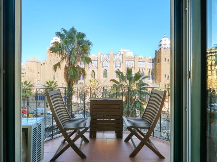 FOR SALE: Flat for sale with views of the Palza Monumental - Price: 512.000 € - My Space Barcelona Apartments
