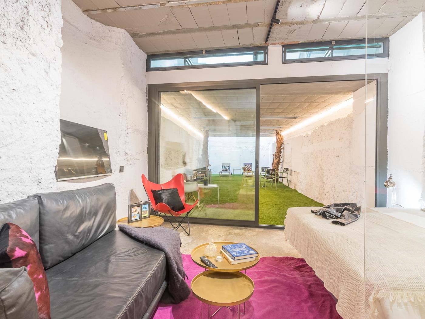 My Space Barcelona Industrial Loft with Private Terrace in Sant Gervasi for 5 - My Space Barcelona Apartments