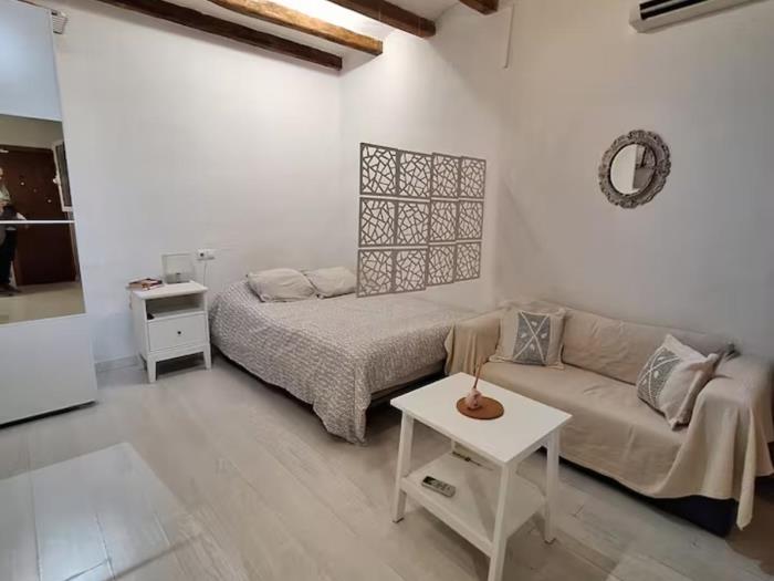 Charming El Born Loft – 31 Nights Min, Top Location - My Space Barcelona Apartments