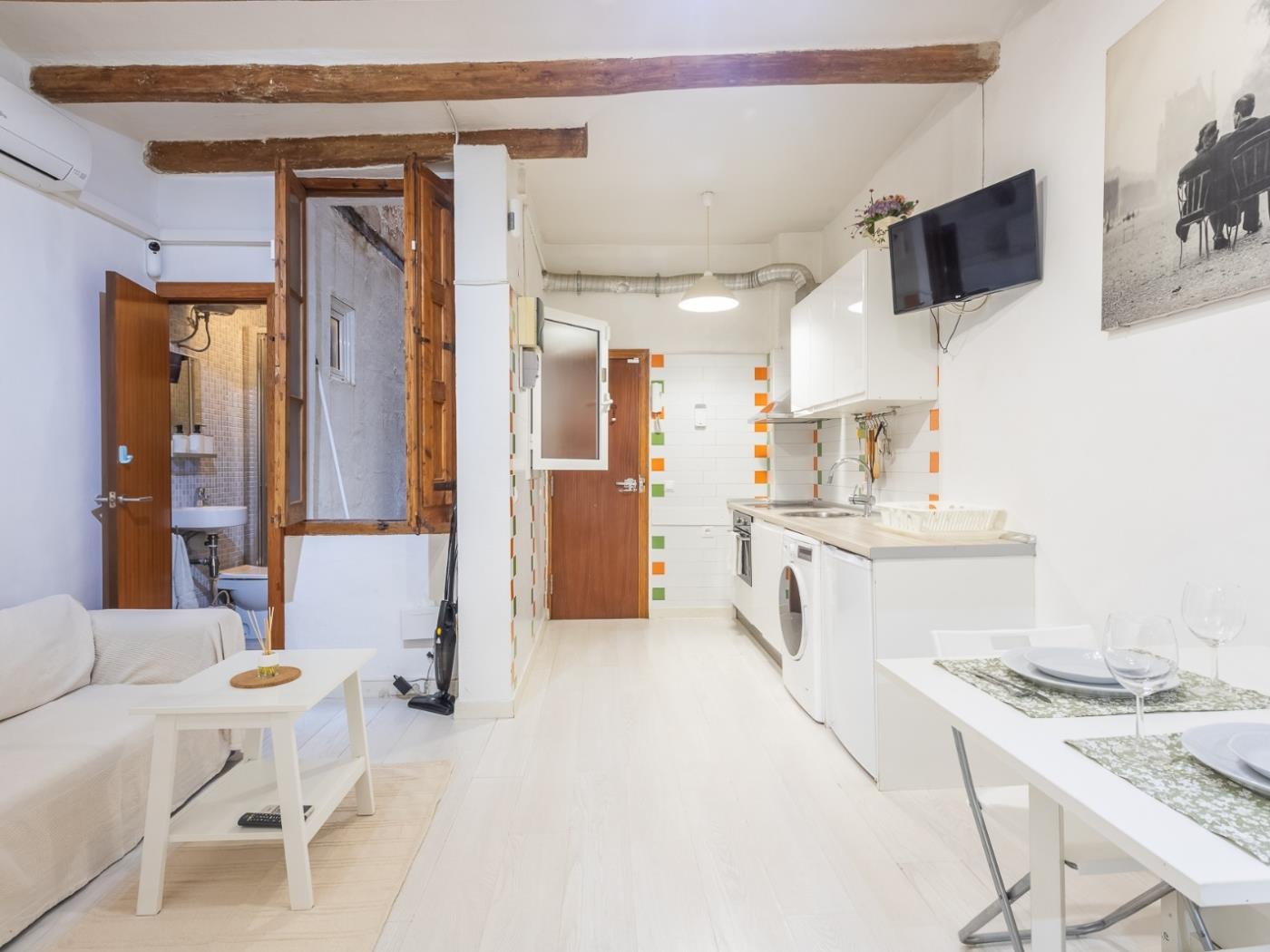 Charming El Born Loft – 31 Nights Min, Top Location - My Space Barcelona Apartments