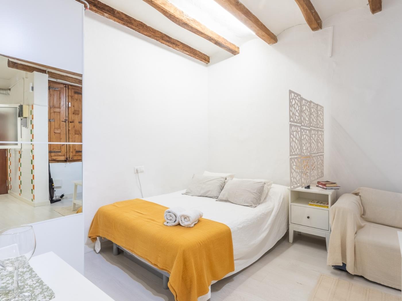 Charming El Born Loft – 31 Nights Min, Top Location - My Space Barcelona Apartments
