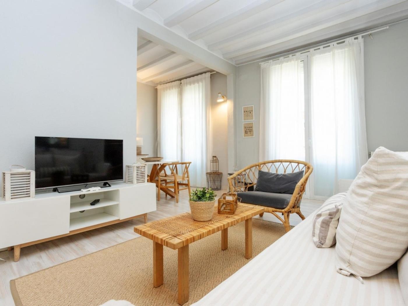 Cozy Apartment Next to the Picasso Museum – El Born - My Space Barcelona Apartments