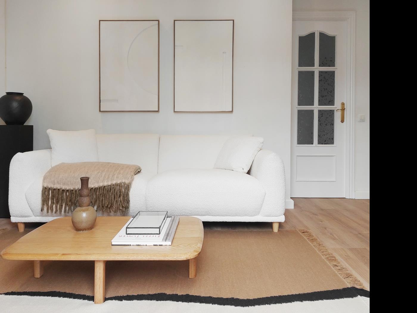 Bright 2-Bedroom Apartment with Balcony - My Space Barcelona Apartments
