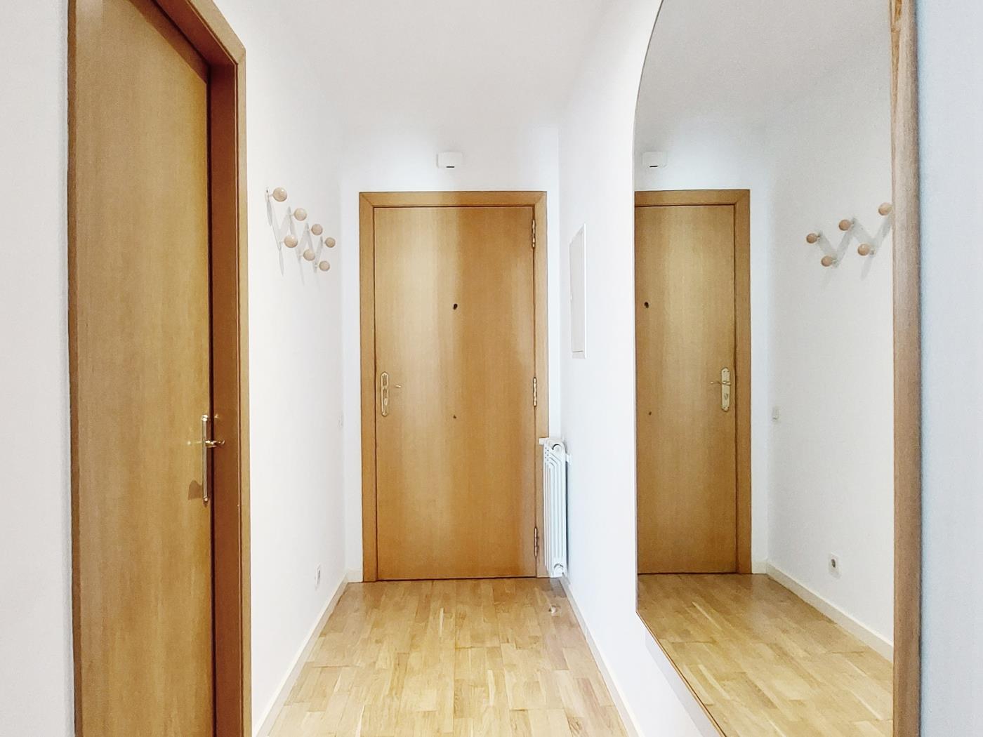 Sunny 2-Bedroom Apartment next to Hotel Palace – Downtown Barcelo - My Space Barcelona Apartments