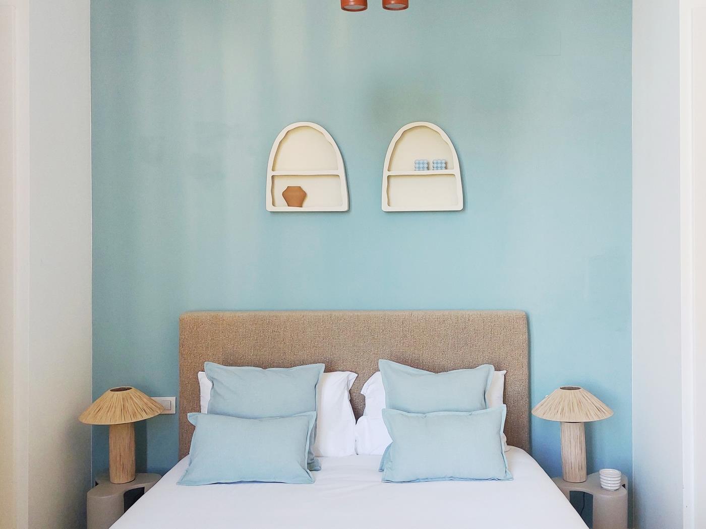 Sunny 2-Bedroom Apartment next to Hotel Palace – Downtown Barcelo - My Space Barcelona Apartments