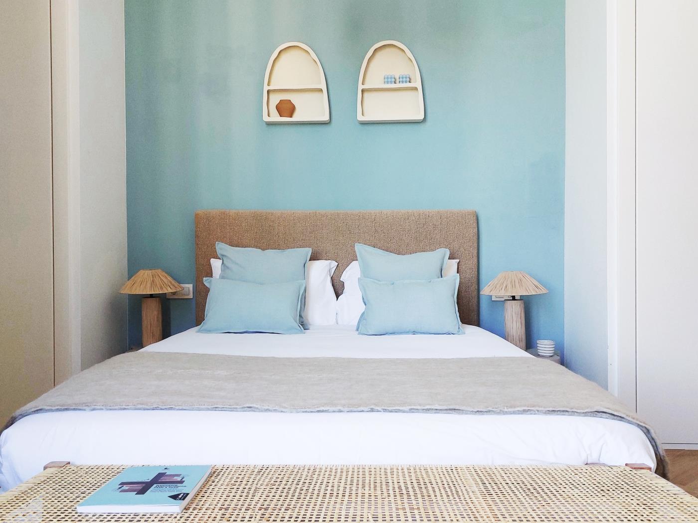Sunny 2-Bedroom Apartment next to Hotel Palace – Downtown Barcelo - My Space Barcelona Apartments