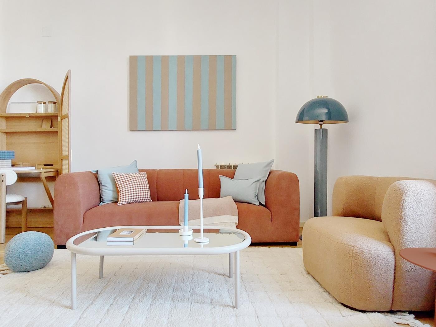 Sunny 2-Bedroom Apartment next to Hotel Palace – Downtown Barcelo - My Space Barcelona Apartments