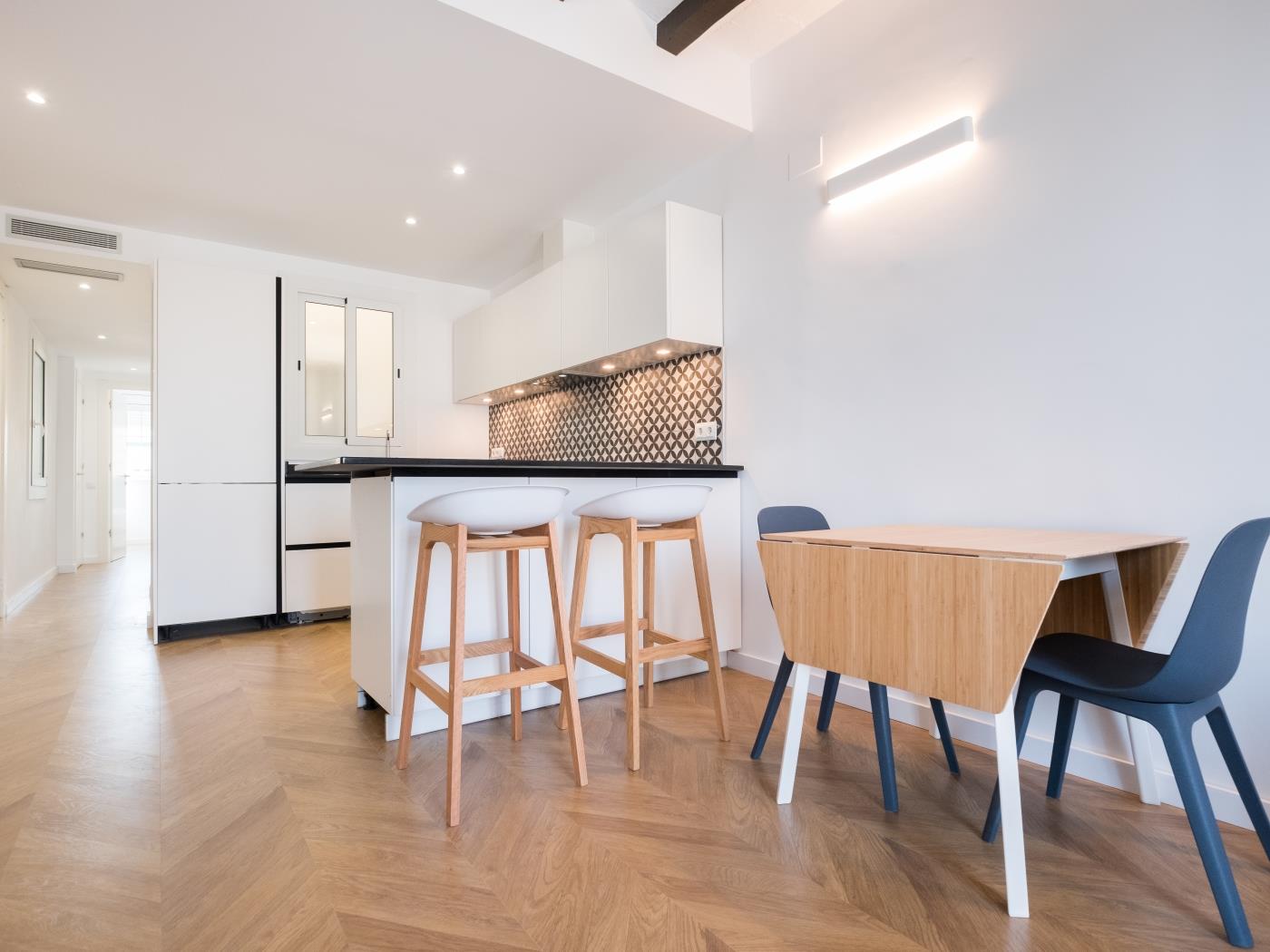 Bright 2-Bedroom Flat in Barceloneta - My Space Barcelona Apartments