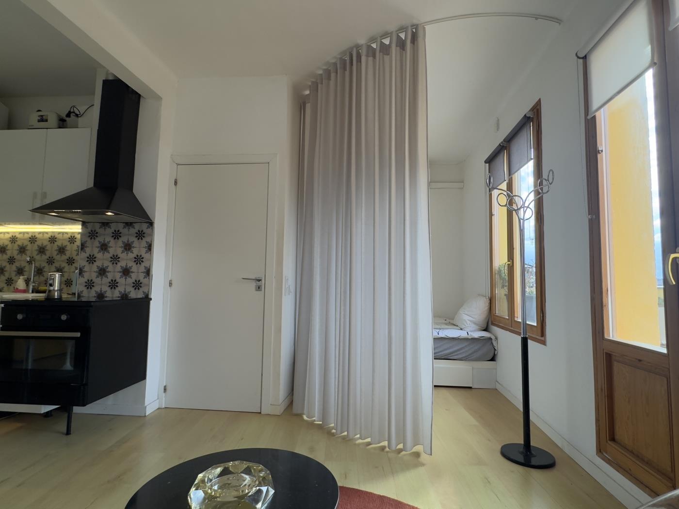 Renovated 2-Bed Loft with Terrace in Gothic Quarter - My Space Barcelona Apartments