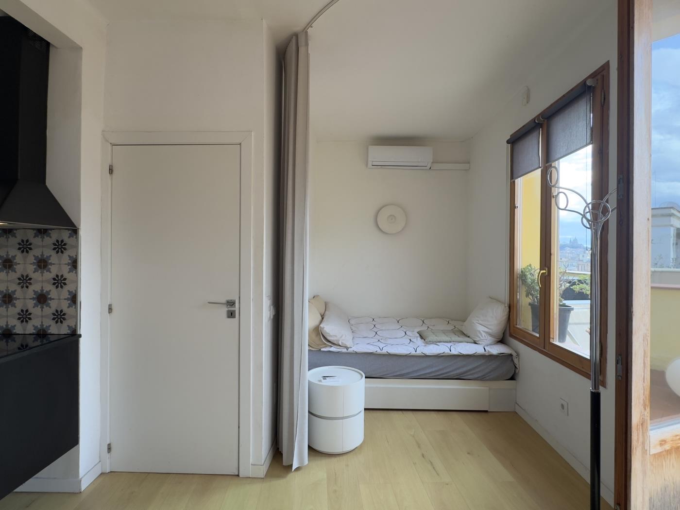 Renovated 2-Bed Loft with Terrace in Gothic Quarter - My Space Barcelona Apartments
