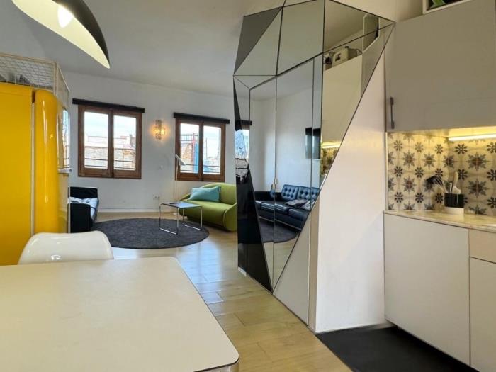 Renovated 2-Bed Loft with Terrace in Gothic Quarter - My Space Barcelona Apartments