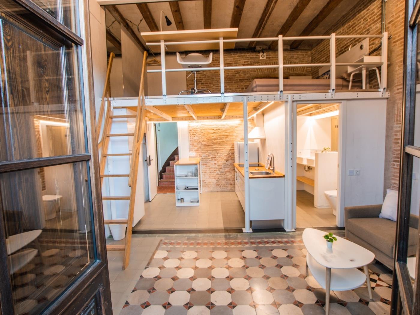 Modern studio duplex with large terrace in central area - My Space Barcelona Apartments