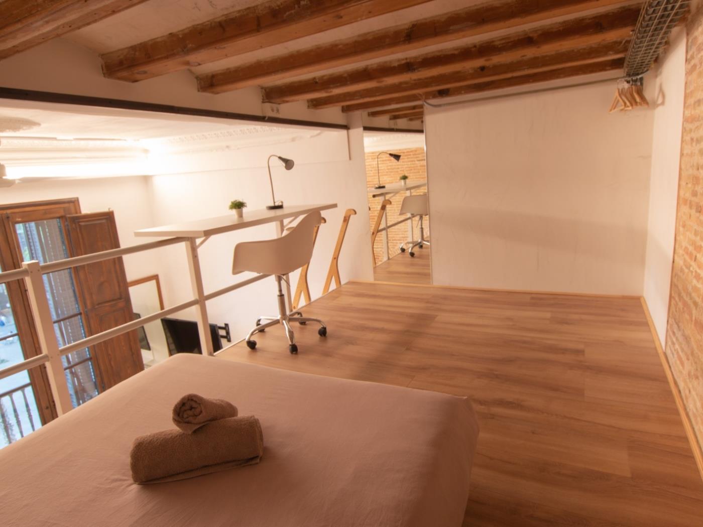 Modern studio duplex with large terrace in central area - My Space Barcelona Apartments