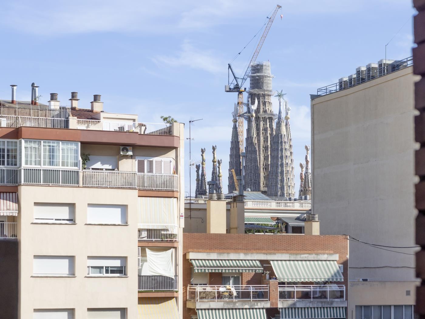Bright Apartment with Sagrada Família Views - My Space Barcelona Apartments